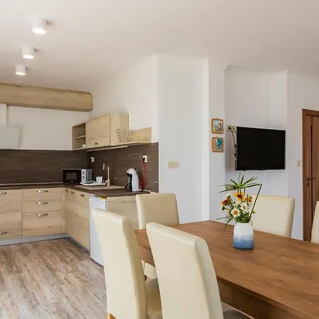 Flora Gasthof Sosopol