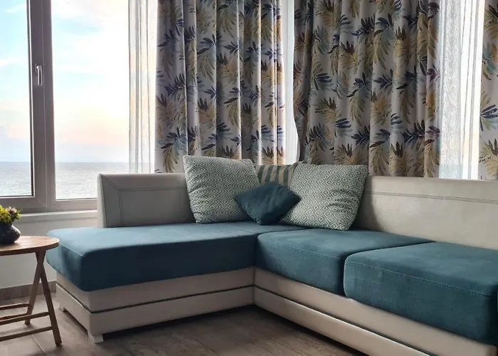 Flora Гостевой дом 4*