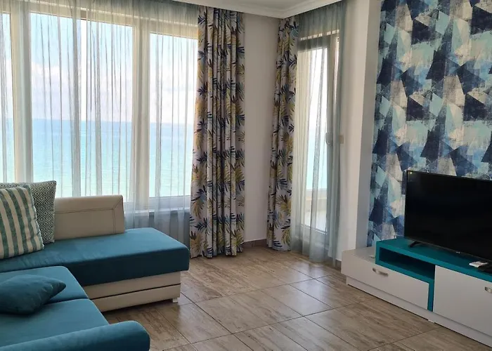 Flora Гостевой дом 4*