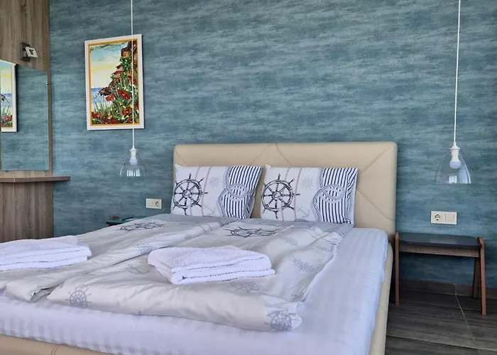 Flora Гостевой дом 4*