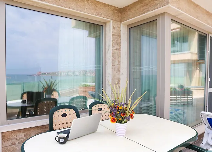 Flora 게스트하우스 소조폴